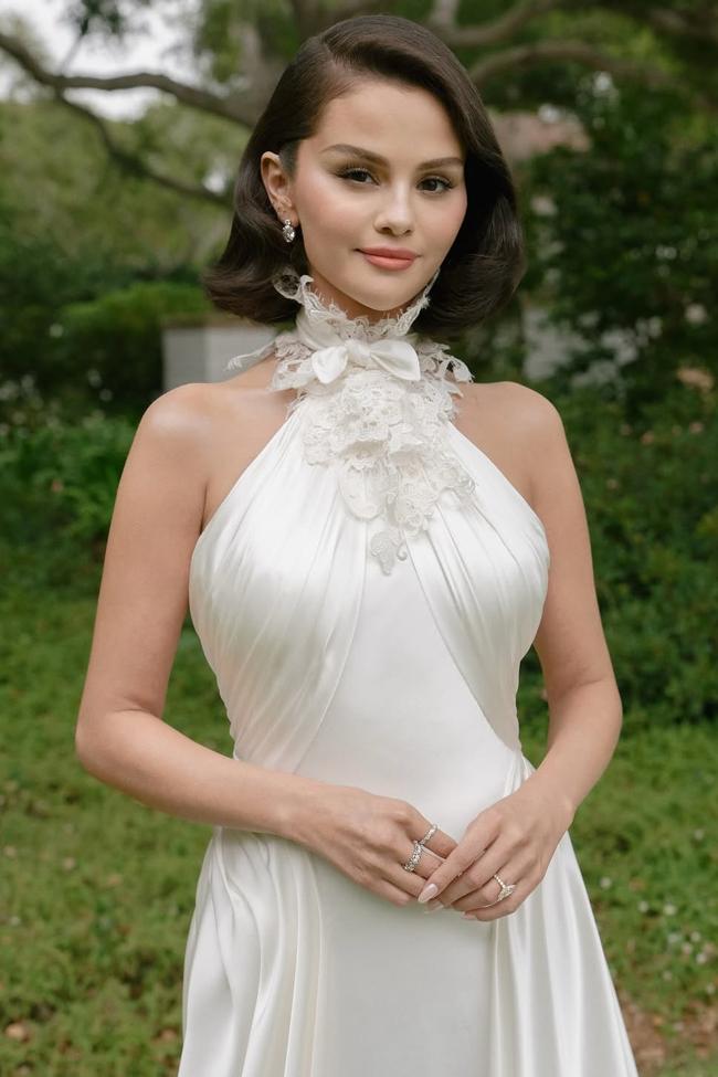 El Angel Mani creado por el artista de uñas de Selena Gomez, Tom Bachik.